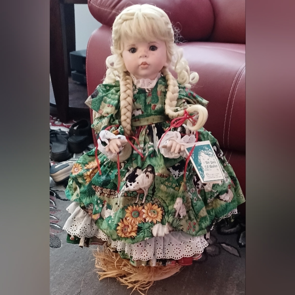 MIB Linda Rick or the Dollmaker All Porcelian Doll named "Fannie Farmer"
